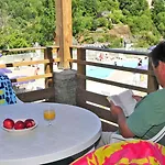 Goelia Les Gorges De La Truyere 公寓式酒店 3*