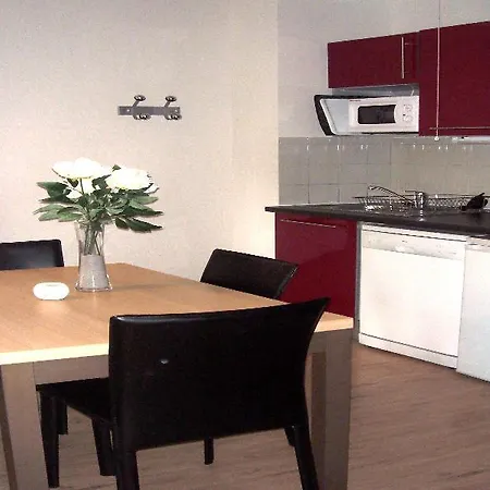 Goelia Les Gorges De La Truyere Aparthotel Entraygues-sur-Truyere