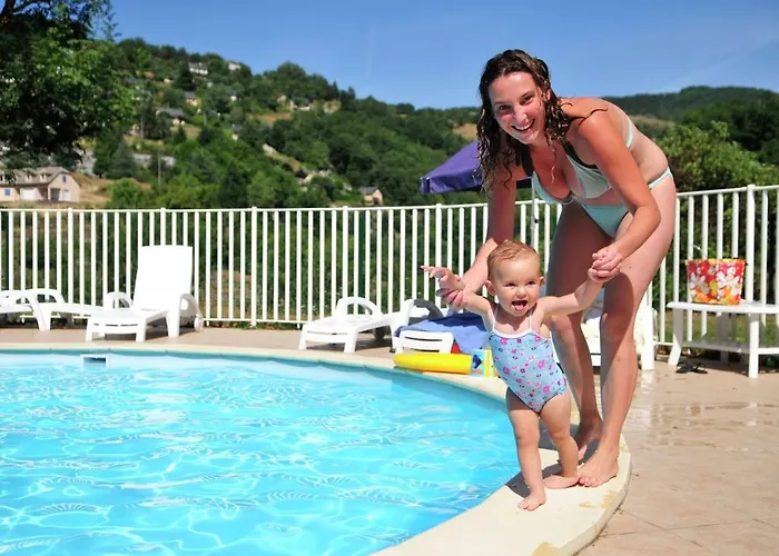 Апарт-отель Goelia Les Gorges De La Truyere Антрег-сюр-Трюйер